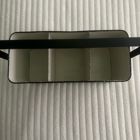 Rae Dunn Utensil holder, used for short time. - Picture 3 of 4